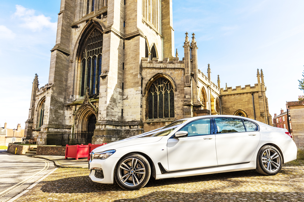 White 7 - 7 series Wedding Car