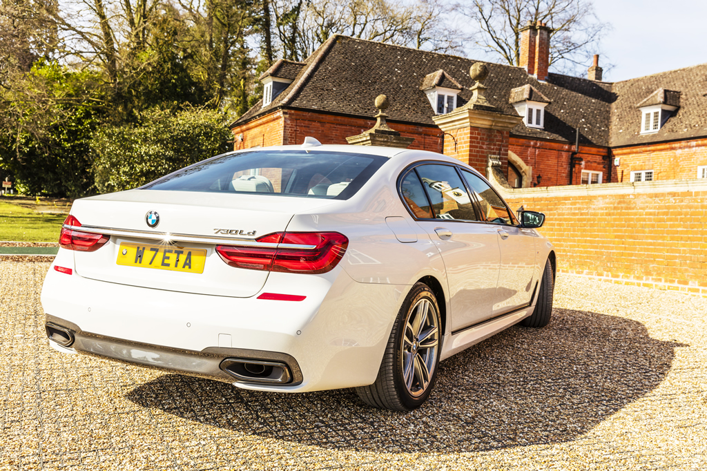 White 7 - 7 series Wedding Car